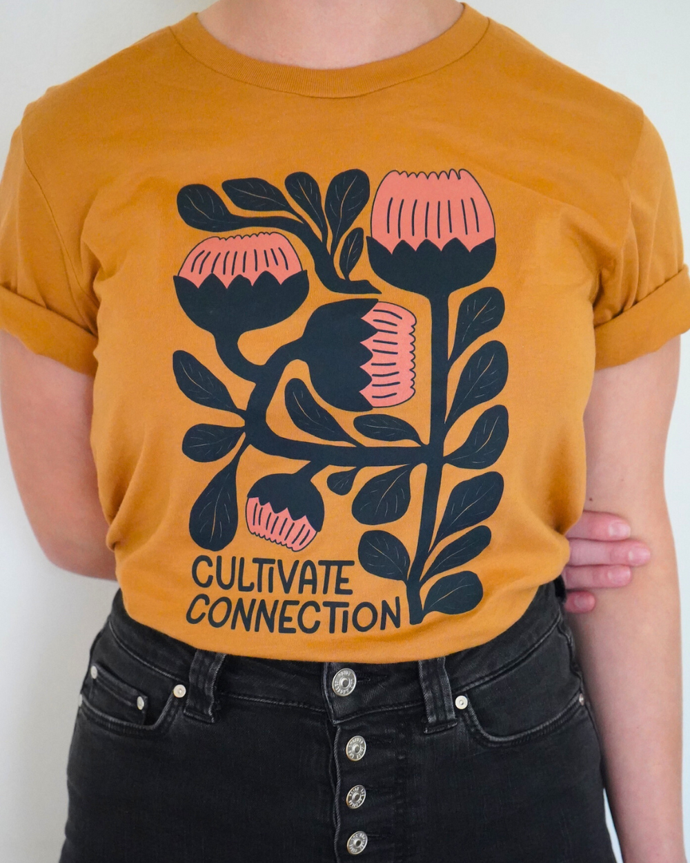 Cultivate Connection Tee